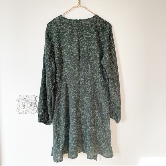 NWOT Missguided Green and White Polka Dot Ruched Side Tea Dress 14 - Picture 7 of 9